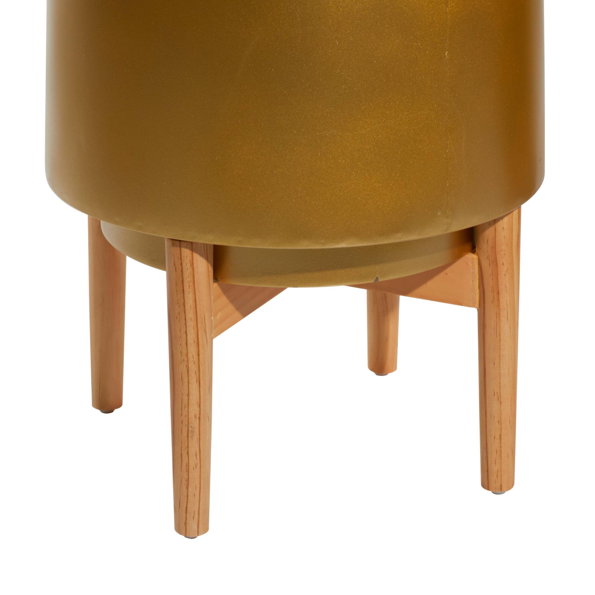 CosmoLiving by Cosmopolitan Gold Metal Planter Set